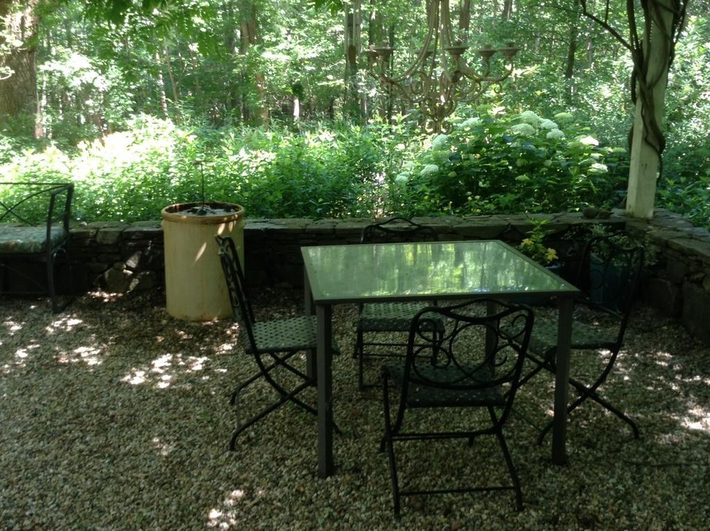 Haddock Hill House Bed & Breakfast Old Chatham Екстериор снимка